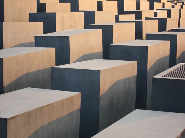 SOG Advised Lafarge Serbia in a Share Deal Transaction